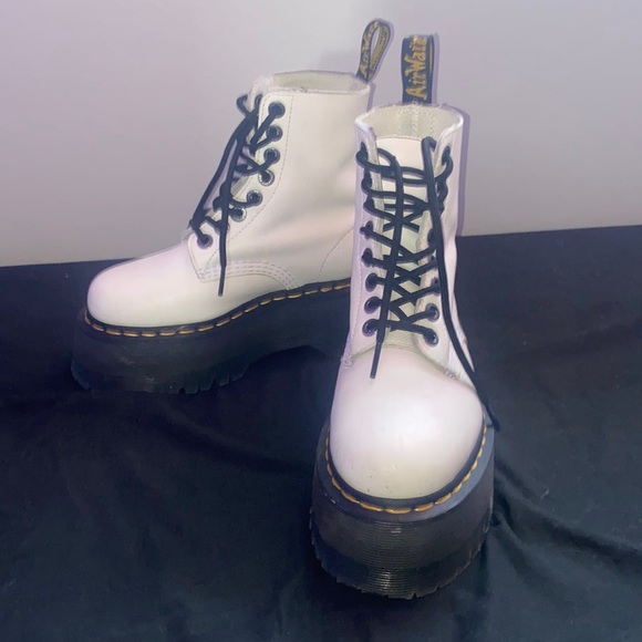 Like new, EXTRA platform Dr. Martens - Picture 1 of 5